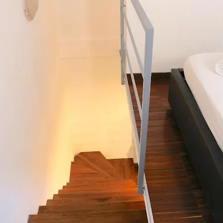 Cozy & Large Loft Famagosta * Milano