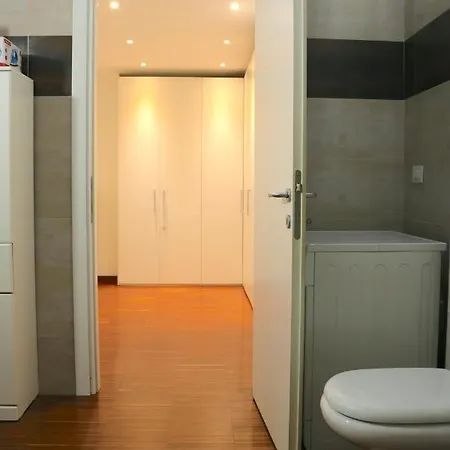 Cozy & Large Loft Famagosta * 밀라노
